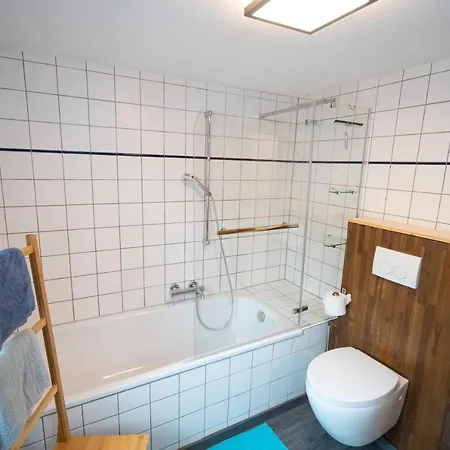 Grosse 3-zimmer Maisonette In Apartment *