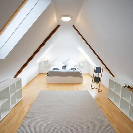 Grosse 3-zimmer Maisonette In Neuhausen (Baden-Wurttemberg)