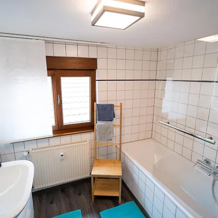 Grosse 3-zimmer Maisonette In Apartment
