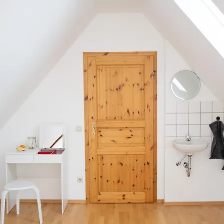 Grosse 3-zimmer Maisonette In 아파트 Neuhausen (Baden-Wurttemberg)