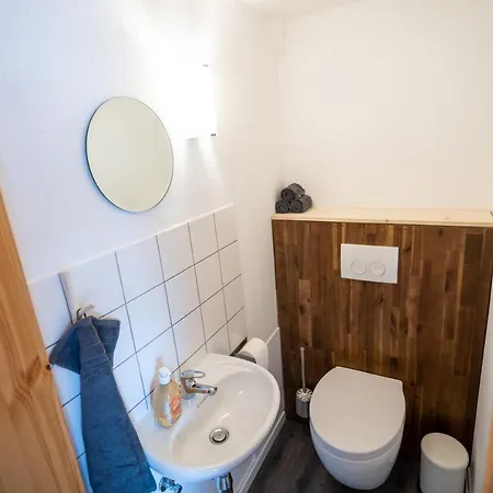 Grosse 3-zimmer Maisonette In 아파트 Neuhausen (Baden-Wurttemberg)