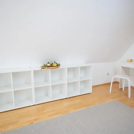 Grosse 3-zimmer Maisonette In * Neuhausen (Baden-Wurttemberg)